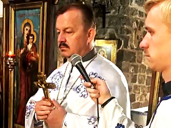 Литургија у цркви Светих апостола Петра и Павла