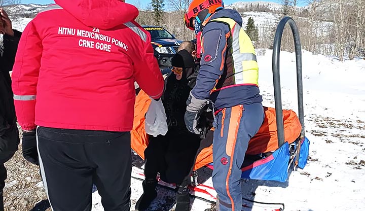 Спашена монахиња из Сомине, пребачена у никшићку болницу