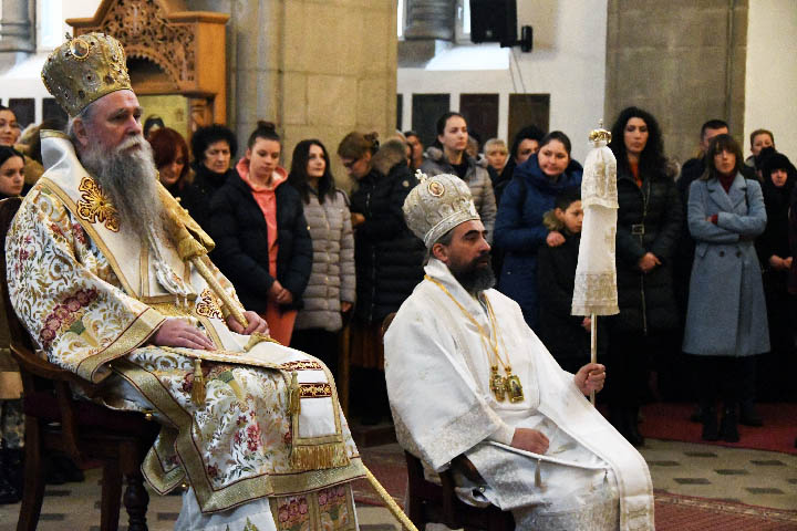 Литургија и помен Владици хаџи Сави Косановићу