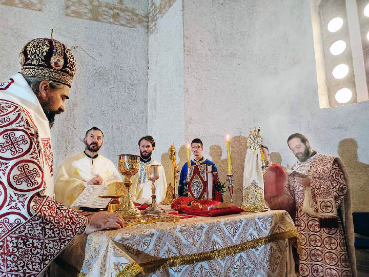 Владика Методије богослужио у Беранама