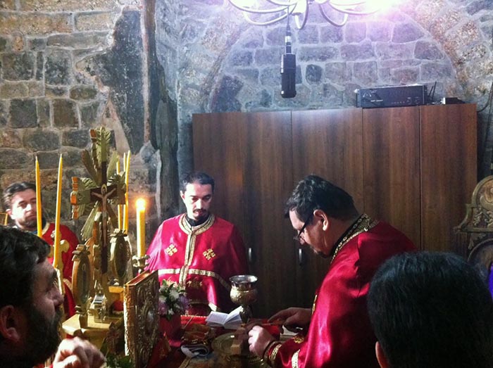 Литургија служена у цркви Светих Апостола Петра и Павла у Бијелом Пољу