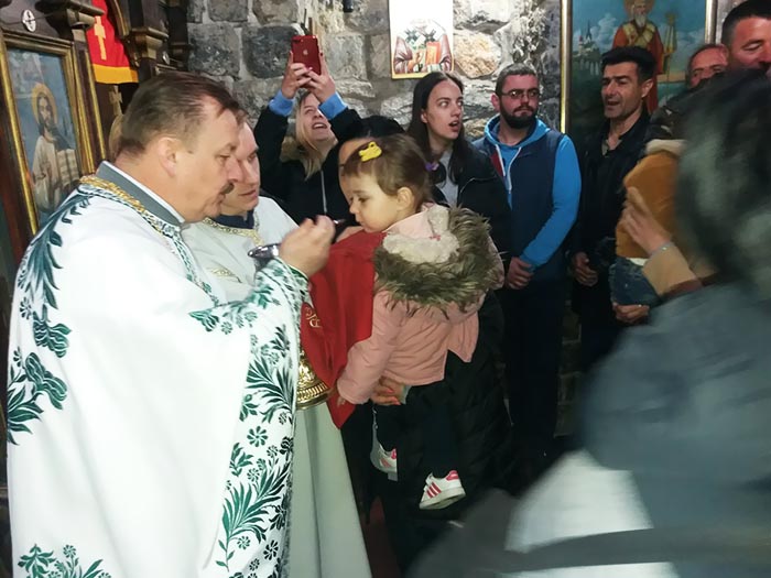 Служена Литургија у Пачисту недјељу