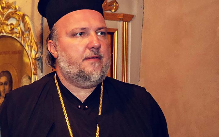 Отац Велибор Џомић