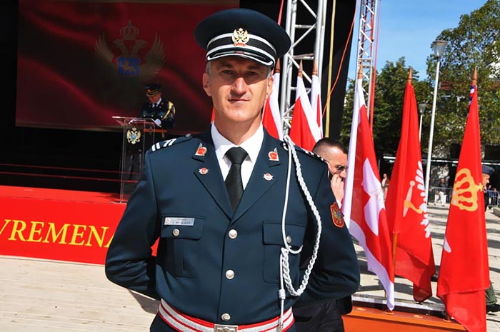 Подофицир ВЦГ Дарко Мрваљевић удаљен са дужности због учешћа у литијама