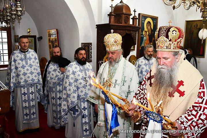 Владике Јоаникије и Кирило богослужили у Цетињском манастиру