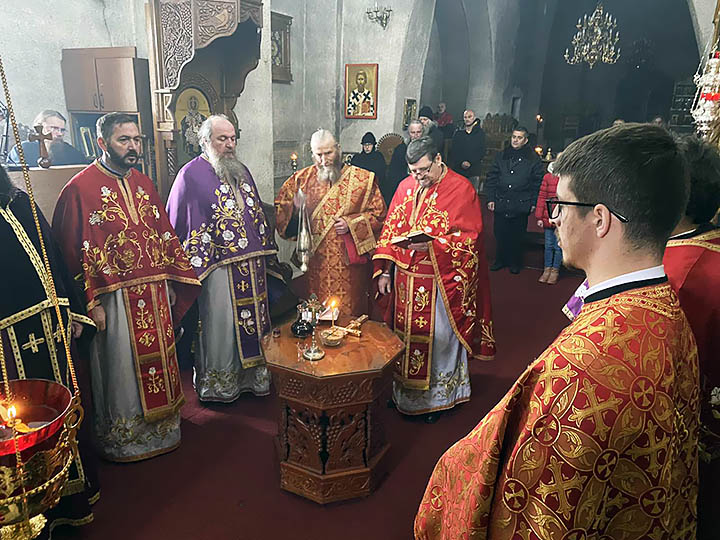 Помен жртвама НАТО бомбардовања СР Југославије 