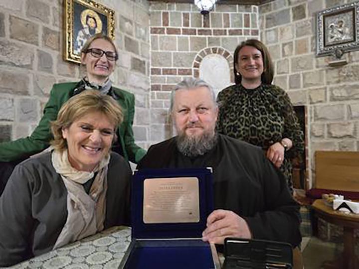 Директорица никшићког Дома здравља посјетила манастир Острог