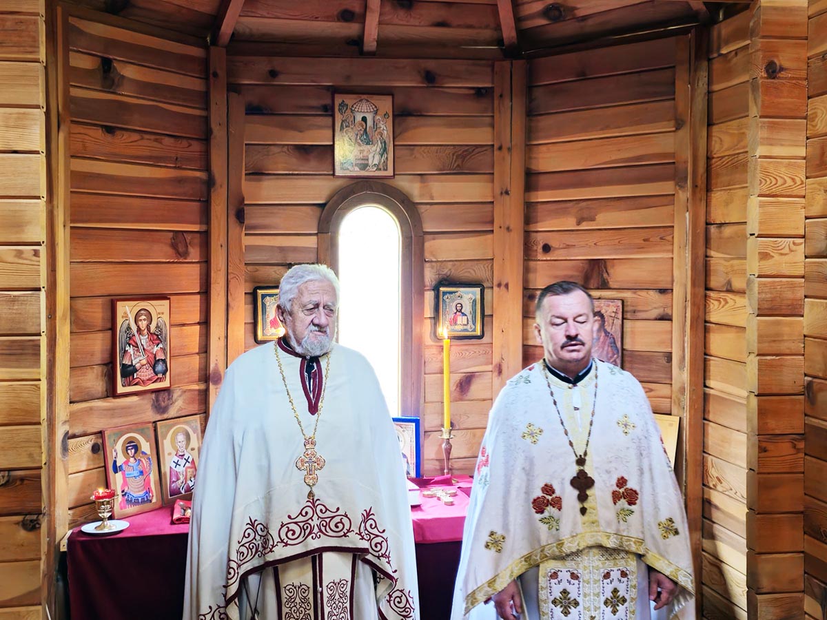 Литургија у манастиру Самограду