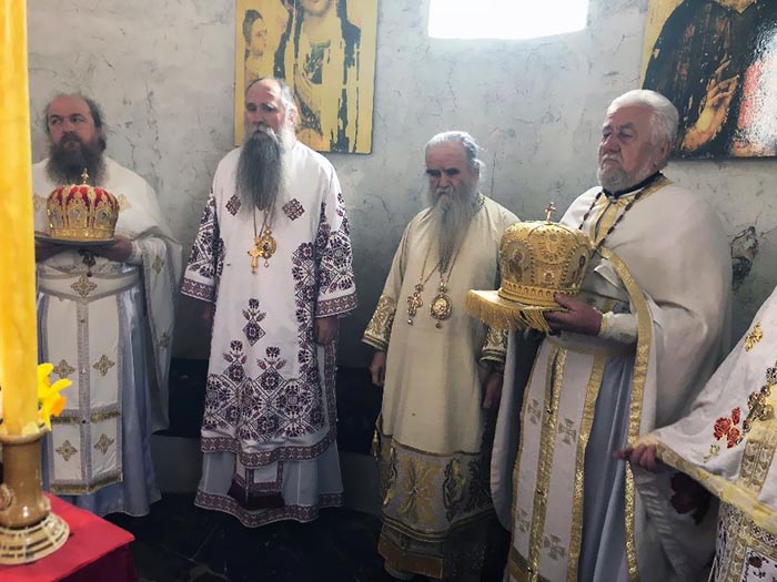Митрополит Амфилохије и Епископ Јоаникије служили Литургију у манастиру Мајсторовина
