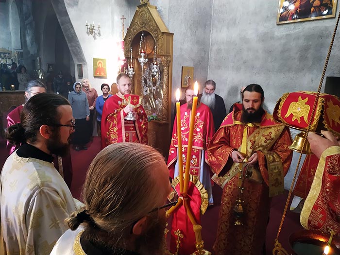 Велики четвртак у манастиру Ђурђеви Ступови