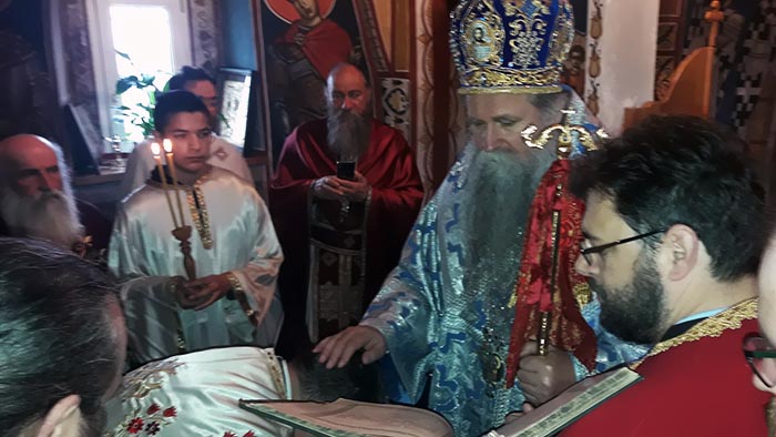 Литургијско сабрање у храму Светог Јована Крститеља у Стрешевини