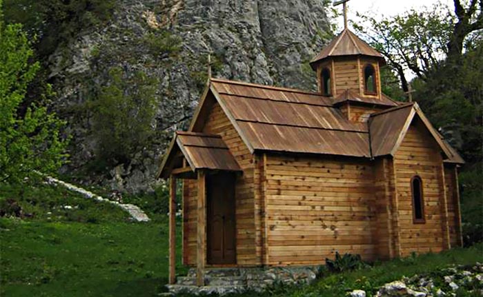 Епископ Јоаникије служио Литургију у Самограду