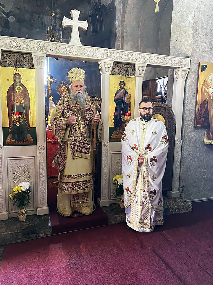 Рукоположење у манастиру Ђурђеви Ступови