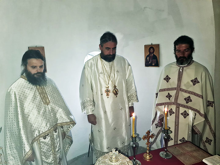 Архијерејска Литургија и парастос поводом годишњице упокојења Владимира Дурутовића