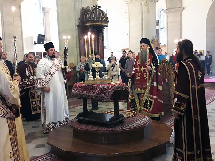 Свечано бденије у никшићком Саборном храму