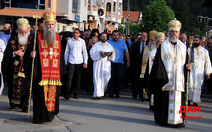 Свечана Литија прошла кроз Никшић