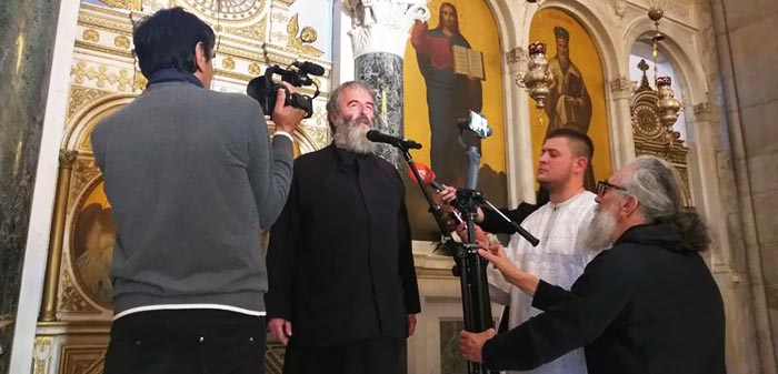 Молебан за ослобађање утамниченог Епископа Јоаникија и свештеника (ВИДЕО)