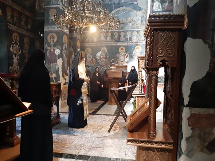 Епископ Теодосије осудио хапшење Еп. Јоаникија и његових светштеника