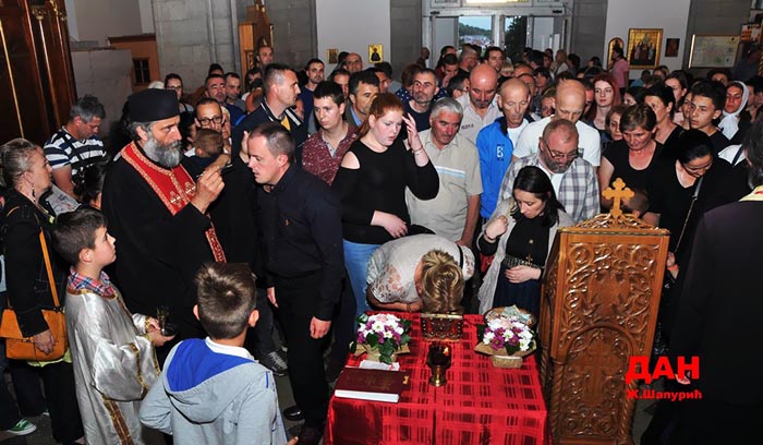 Молитвена свечаност у част Светог Нектарија Егинског у Никшићу