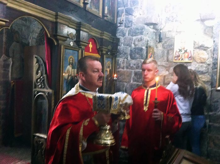 Окренимо се ка Божанској свјетлости од које смо саткани