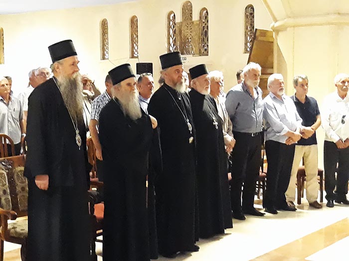 У подгоричком саборном храму представљена иницијатива СНС о поништењу одлуке о признању лажне државе Косово