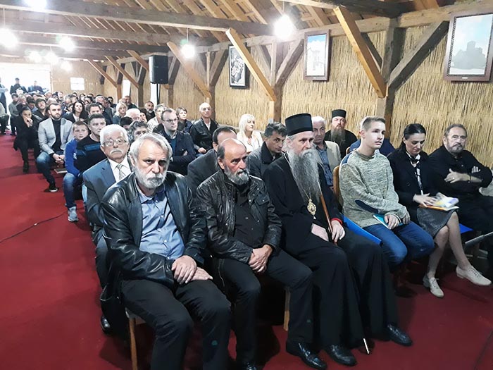 Видовданско пјесничко бденије у Ђурђевим Ступовима: „Битка за Косово траје кроз вјекове“