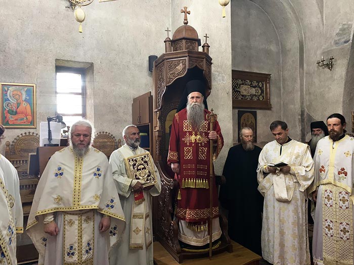 Молитвено прослављен Свети свештеномученик Јоаникије Црногорски