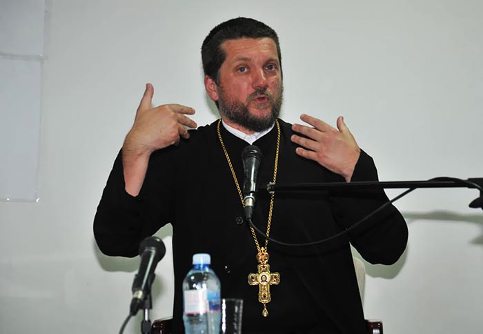 Отац Гојко Перовић у Никшићу