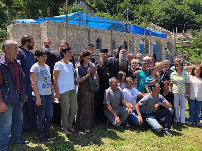 Празник Полагања ризе Пресвете Богородице прослављен у Кошутићима