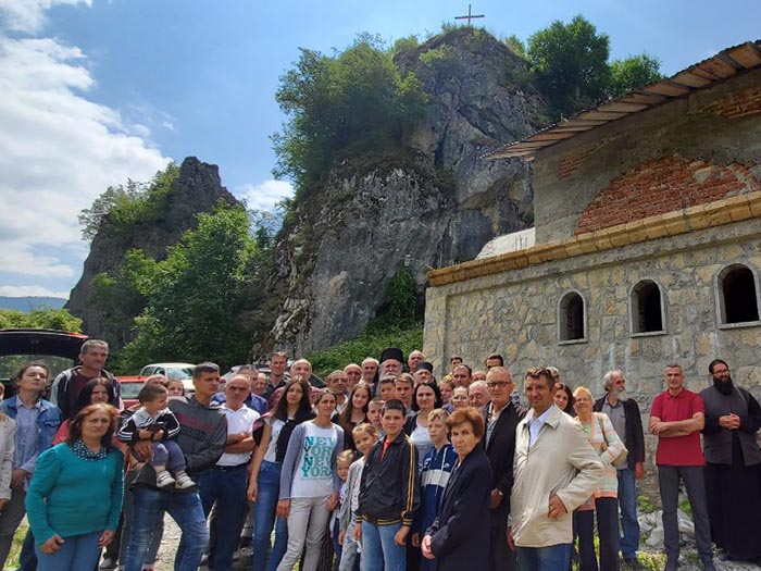 Литургија у Намастиру код Андријевице