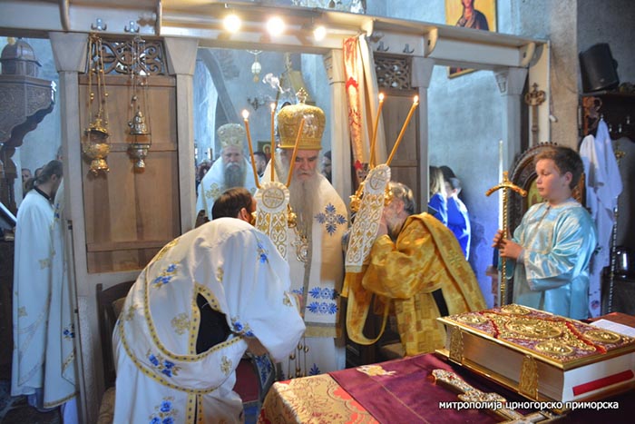 Митрополит Амфилохије: Не могу Брозови следбеници да богословствују и располажу Божјим храмовима