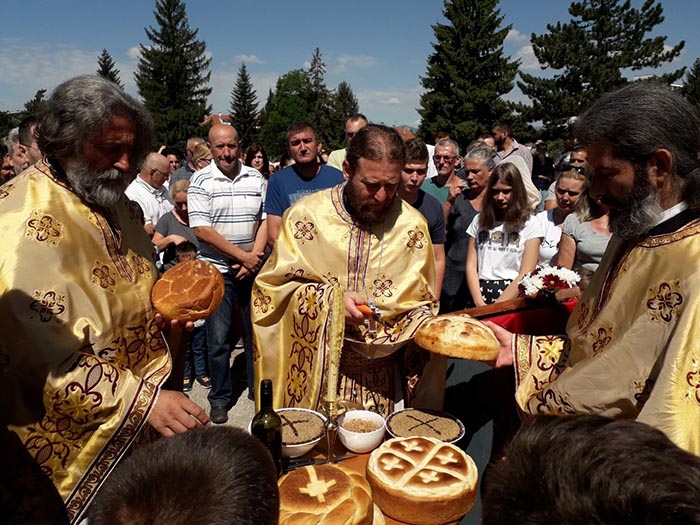 Слава храма Светих апостола Петра и Павла у Никшићу