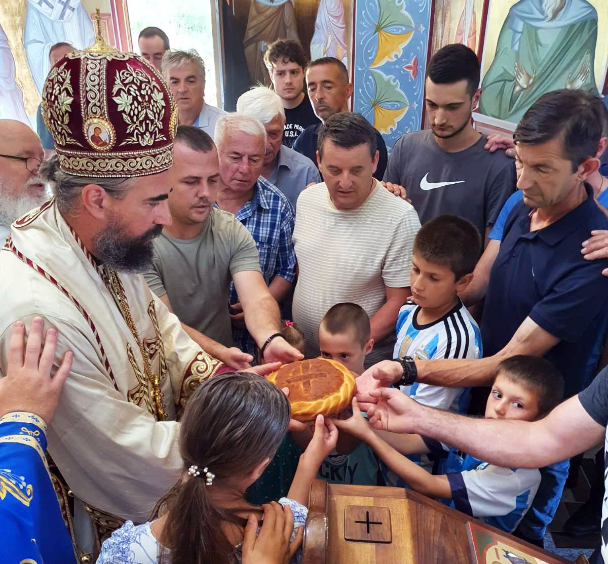 Епископ Методије служио Литургију поводом приславе храма Светог Саве у Дапсићу