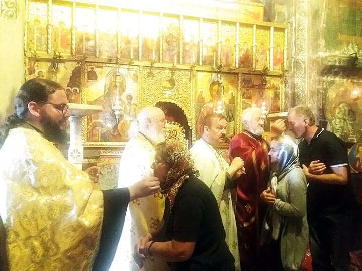 Света Тајна јелеосвећења служена у Никољцу у Бијелом Пољу