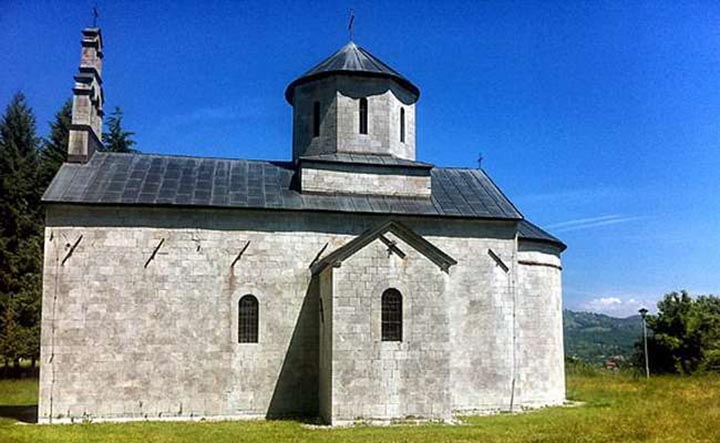 НАСТАВЉА СЕ ОТИМАЧИНА СВЕТИЊЕ У ВАСОЈЕВИЋИМА