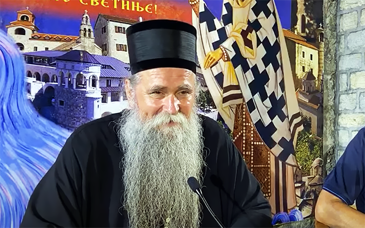 Владика Јоаникије на “Тргу од ћирилице”