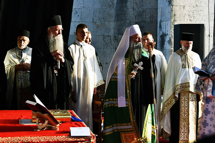 Патријарх Порфирије: Ходајмо траговима Господњим које је на духовну мапу нашег народа уцртао Свети Сава