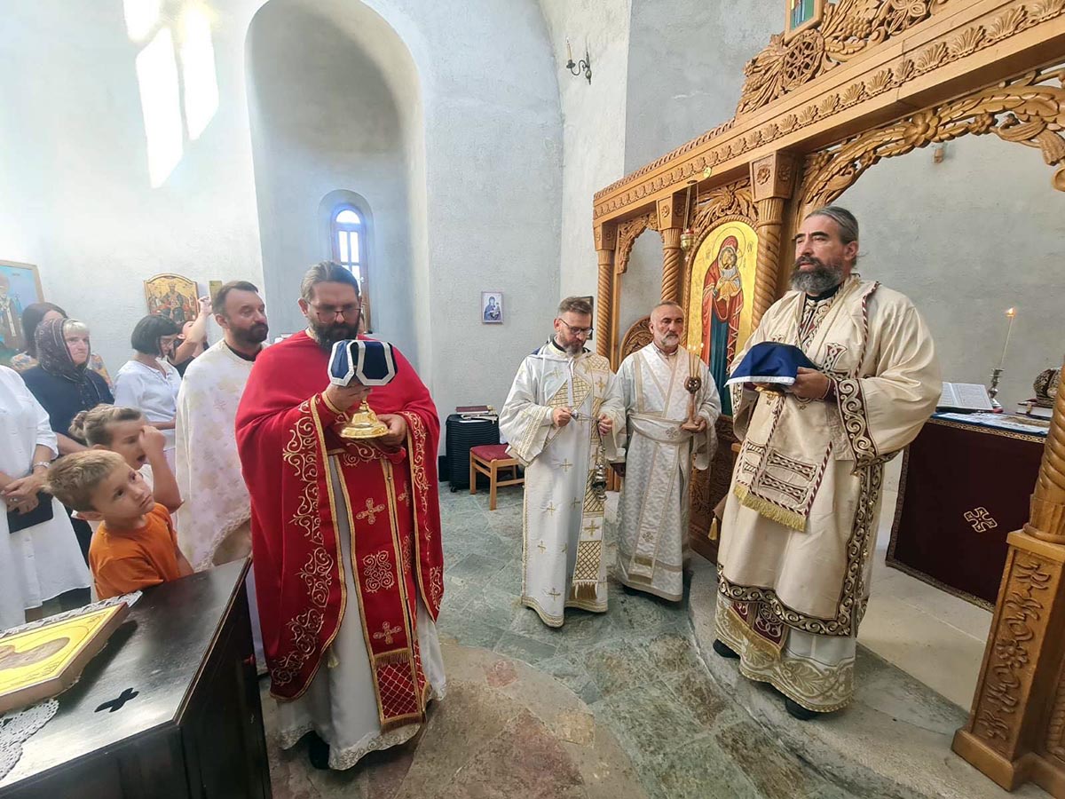 Епископ Методије богослужио у Војном Селу код Плава