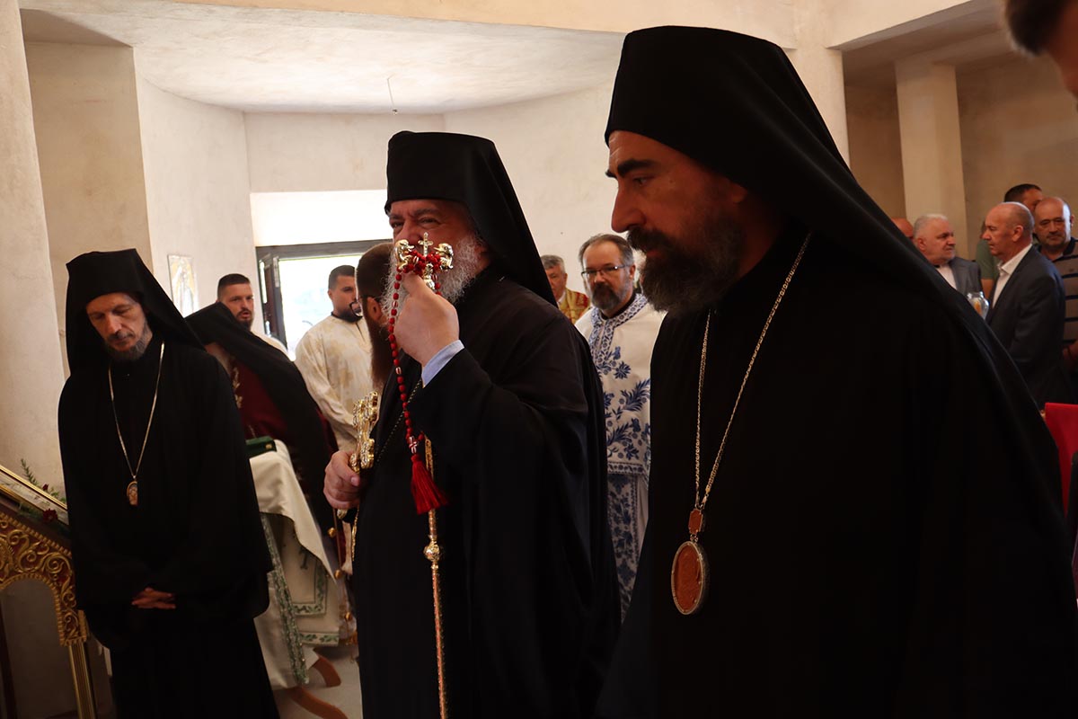 Архијерејска литургија на Вучјем Долу