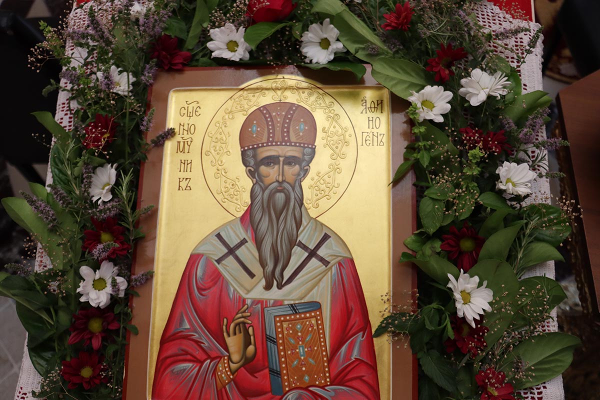 Архијерејска литургија на Вучјем Долу