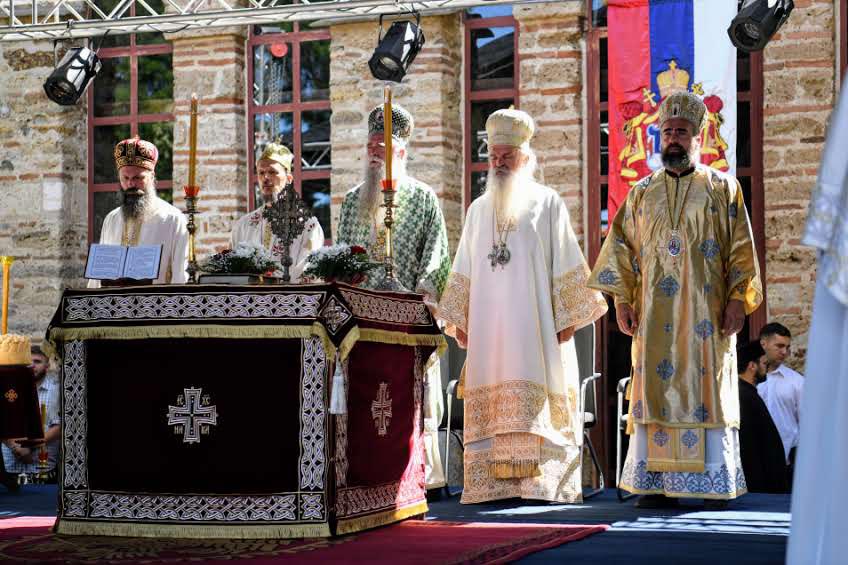 Свечана прослава Видовдана у манастиру Грачаница