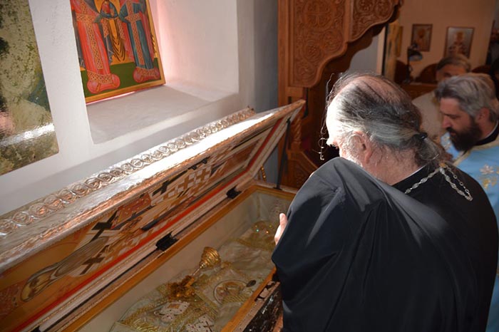 Мошти Светог Арсенија се вратиле у манастир Ждребаоник