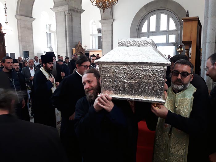 Испраћај  Моштију Светог Арсенија сремца