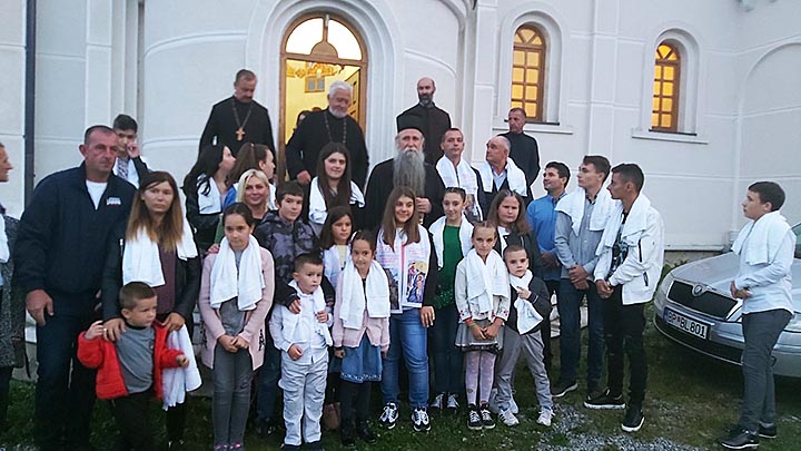 Саборно крштење у Сутивану