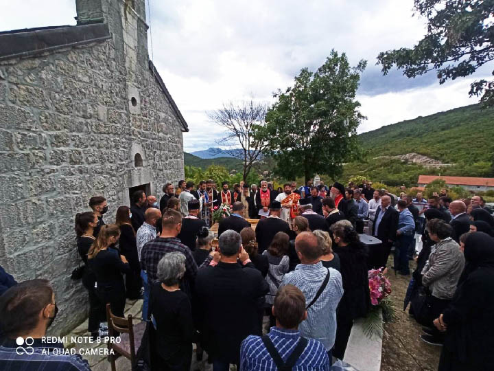 У Милочанима код Никшића сахрањен прота Радојица Божовић