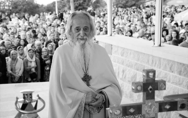 Упокојио се у Господу протојереј-ставрофор Радојица Божовић