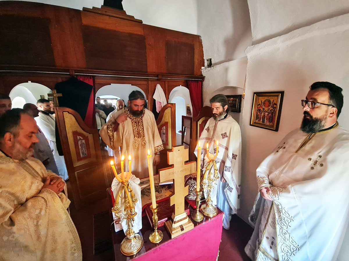 Епископ Методије служио Литургију у Пресјеци – Дуга Никшићка