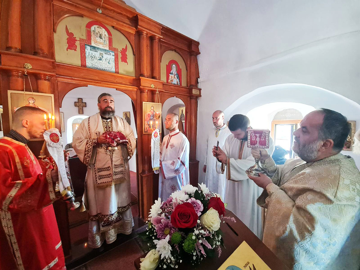 Епископ Методије служио Литургију у Пресјеци – Дуга Никшићка