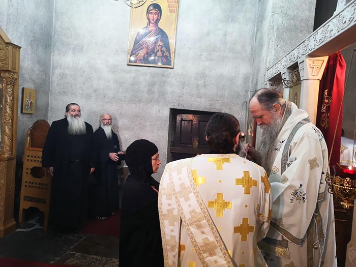 Света Архијерејска Литургија у Ђурђевим Ступовима