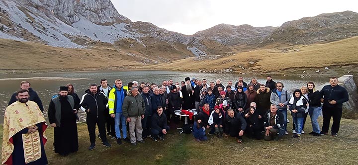 Саборно крштење на благословеној планини Сињајевини